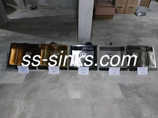Fabricado à mão Submontado de aço inoxidável colorido Single Bowl Sink Estilo e Funcional