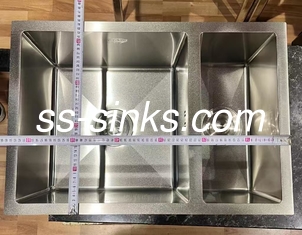 Aço inoxidável Double Bowl Sink Basket Drainer Center Drainage Placement Incluído Acessórios Basket
