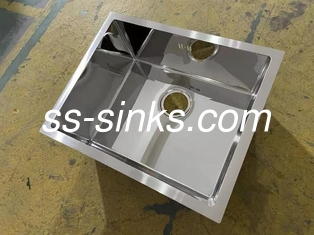 Submontado Laveira feita à mão Double Bowl 220mm profundidade da tigela e instalação conveniente