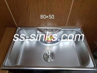 Atualize a sua cozinha com 30 X 17 polegadas de dimensões da tigela Deck montado torneira de cozinha
