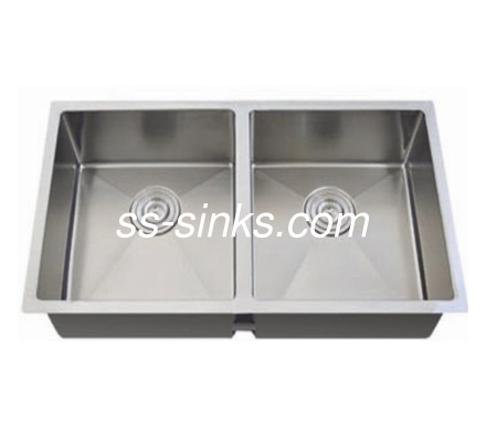 Satin Finish Apron Lavatório de cozinha de aço inoxidável com acessórios de dispensador de sabão