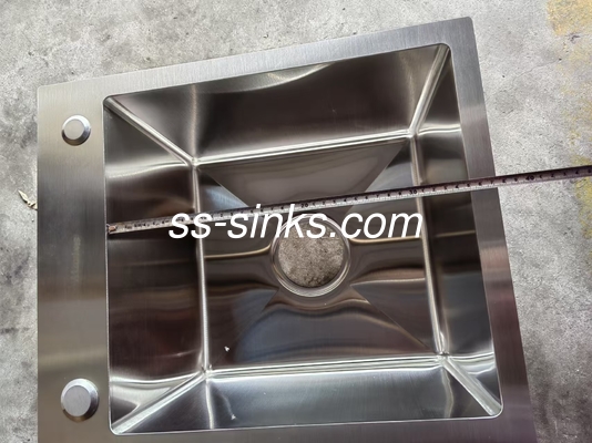 Moderno Design Dual Bowl Lavatório de Cozinha Submontado com esgoto de aço inoxidável e transbordamento incluído até você