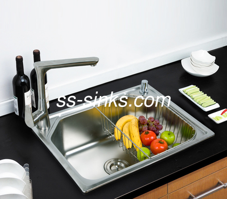 Resistência à corrosão de um tanque de aço inoxidável moderno